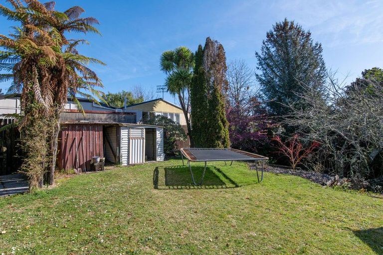 Photo of property in 37 Utuhina Road, Springfield, Rotorua, 3015
