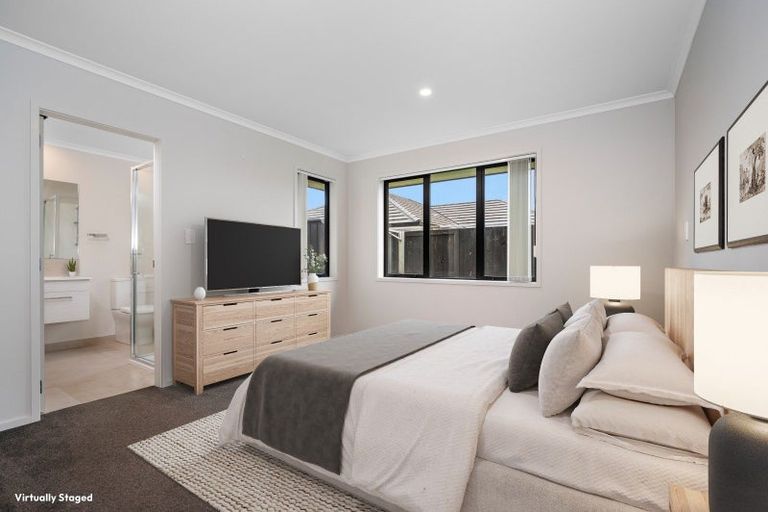 Photo of property in 25 Fearnley Grove, Pyes Pa, Tauranga, 3112