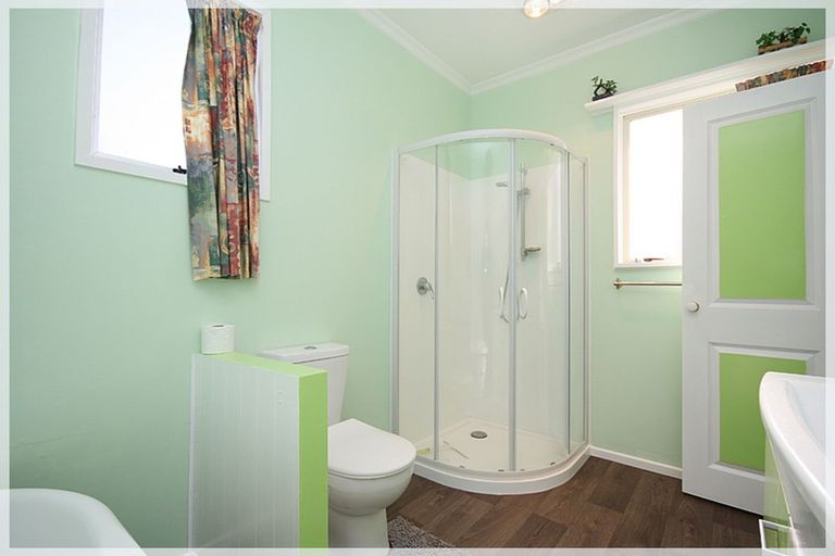 Photo of property in 3 Cook Street, Foxton, 4814