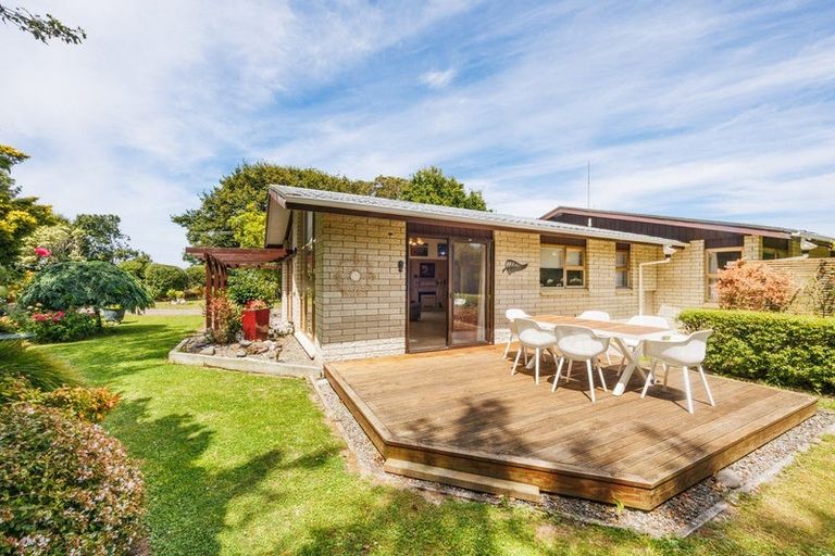 Photo of property in 1400 Rongotea Road, Kairanga, Palmerston North, 4475