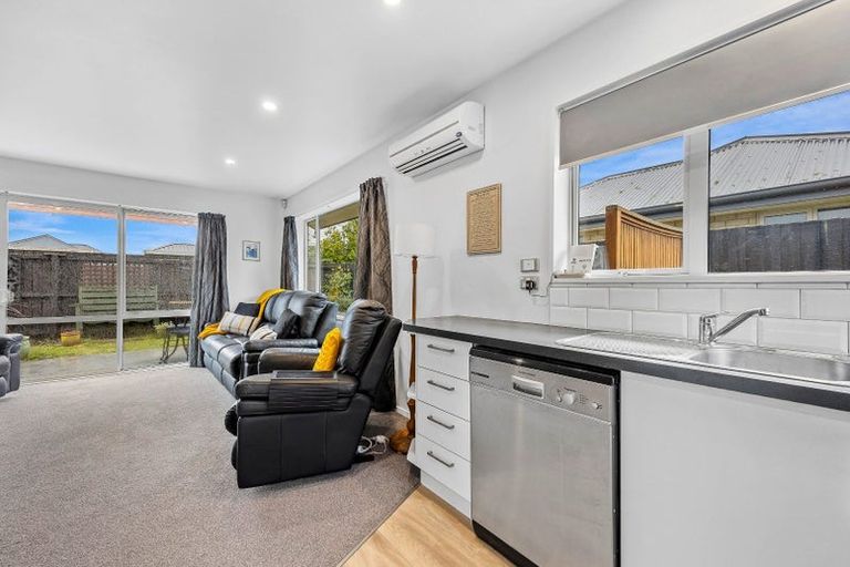 Photo of property in 7b Bentley Street, Russley, Christchurch, 8042