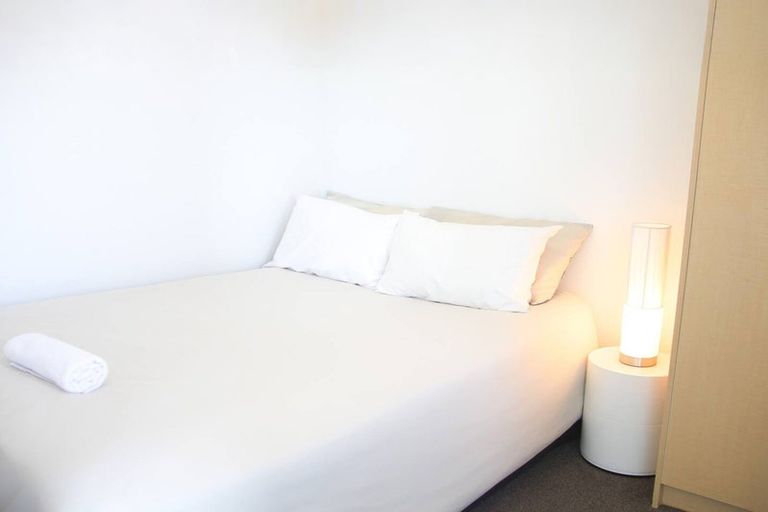 Photo of property in Twin Towers, 811/17 Putney Way, Manukau, Auckland, 2104