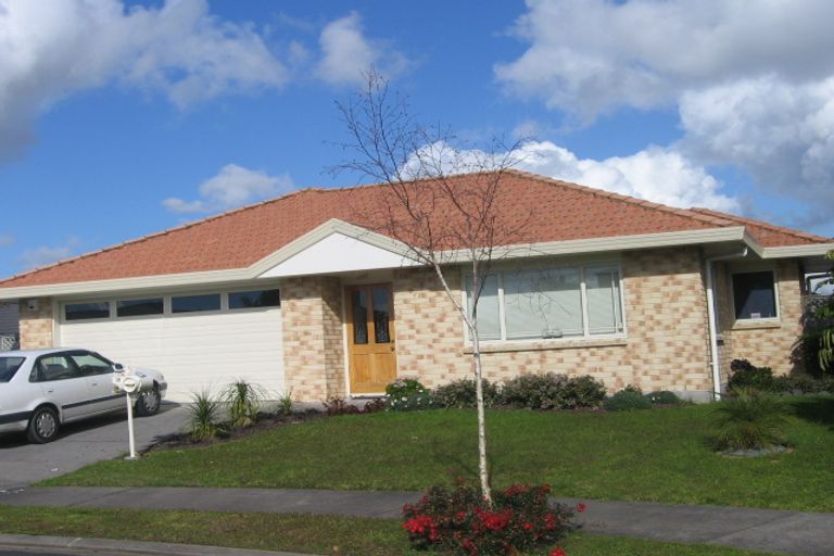 Photo of property in 15 Balla Place, East Tamaki, Auckland, 2016