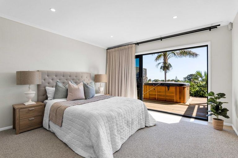 Photo of property in 17 Chatswood Grove, Fitzroy, New Plymouth, 4312