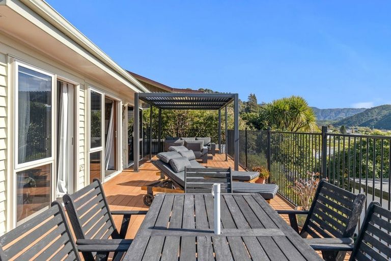 Photo of property in 374a Waikawa Road, Waikawa, Picton, 7220