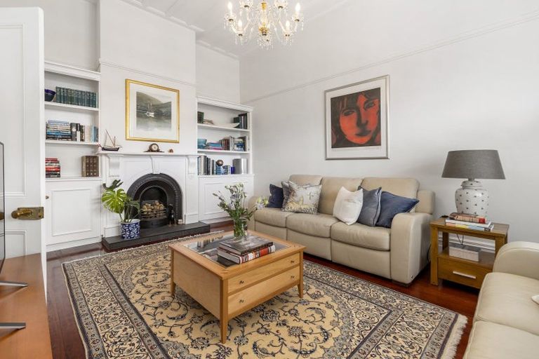 Photo of property in 3 Kerr Street, Devonport, Auckland, 0624