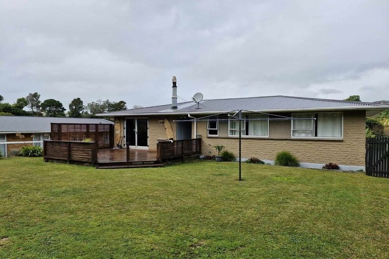 Photo of property in 7 Oawai Place, Marfell, New Plymouth, 4310