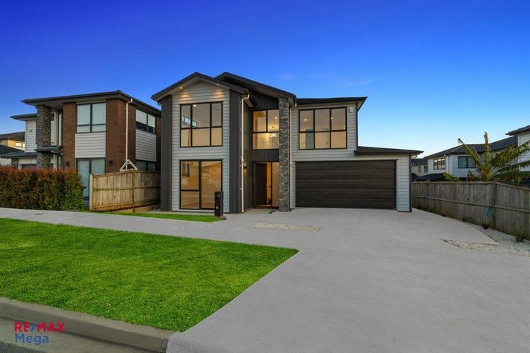 Photo of property in 14 Urney Drive, Flat Bush, Auckland, 2019