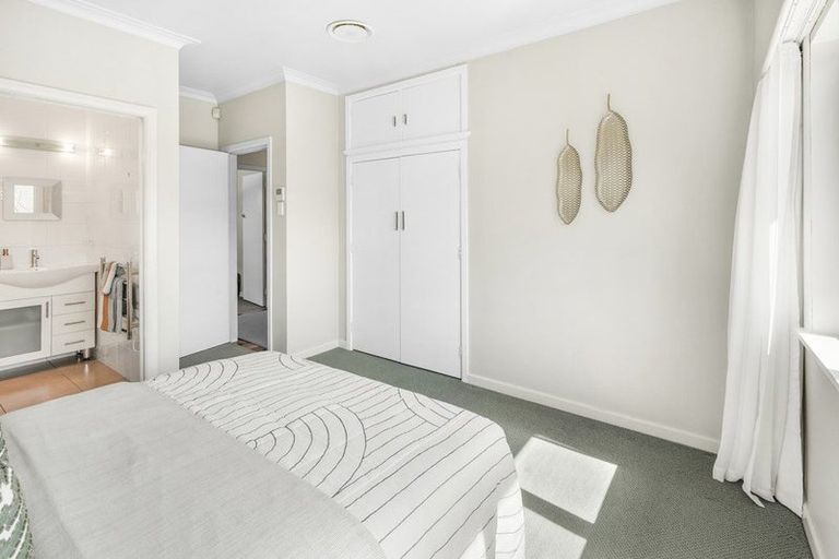 Photo of property in 18 Mcnicol Street, Fairfield, Hamilton, 3214