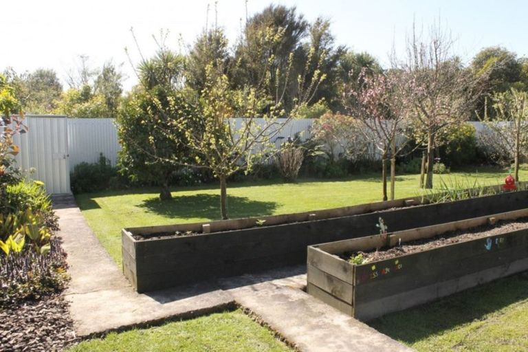 Photo of property in 5 Roebuck Street, Westport, 7825