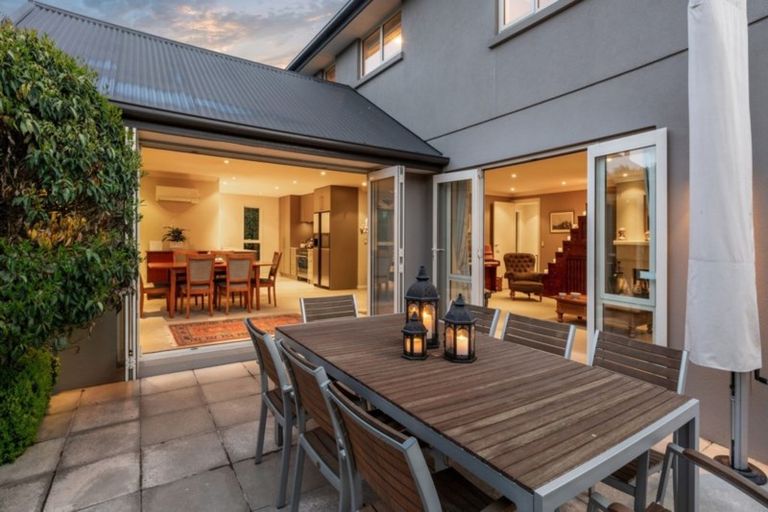 Photo of property in 7 Gleneagles Terrace, Ilam, Christchurch, 8053