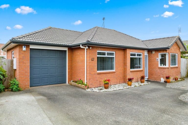 Photo of property in 28 Dan Tori Place, Orewa, 0931