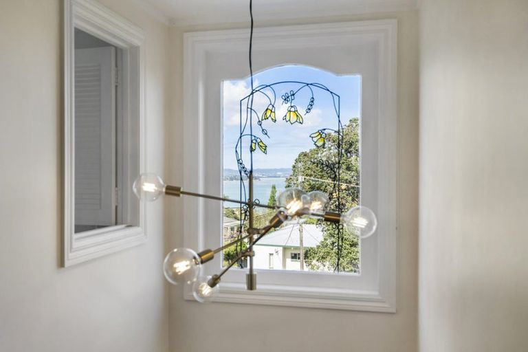 Photo of property in 61 Palmerston Road, Birkenhead, Auckland, 0626