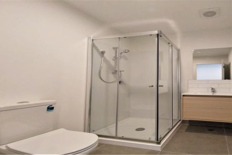 Photo of property in 10 Whai Hua Lane, Mangere Bridge, Auckland, 2022