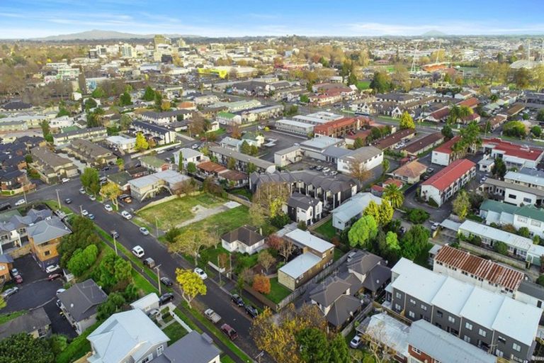 Photo of property in 11 Dyer Street, Whitiora, Hamilton, 3200