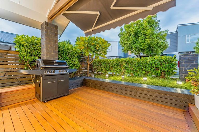 Photo of property in 7 Weta Road, Hobsonville, Auckland, 0616