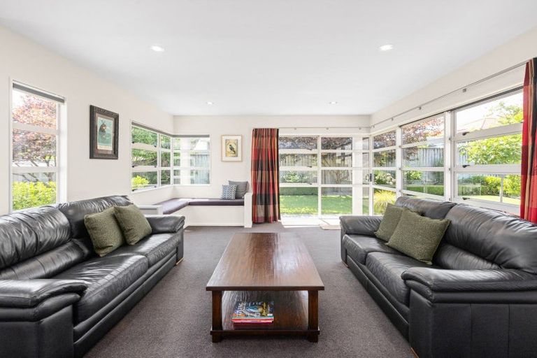 Photo of property in 52 Rochfort Road, Havelock North, 4130