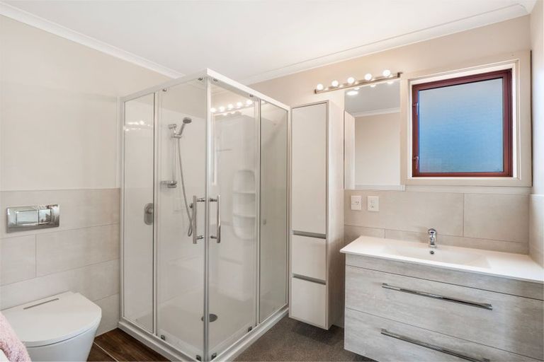 Photo of property in 35 Goodwood Close, Rangiora, 7400