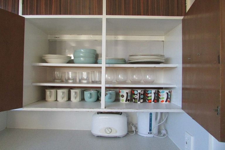 Photo of property in 2 Hawkhurst Road, Lyttelton, 8082