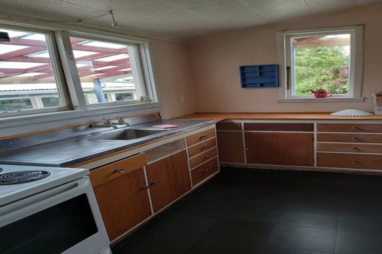 Photo of property in 39 Sale Street, Ross, 7812