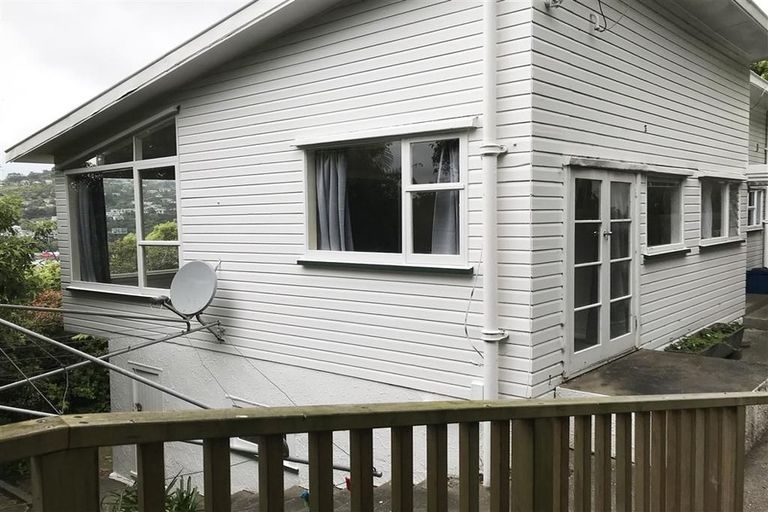 Photo of property in 3 Prospect Terrace, Johnsonville, Wellington, 6037