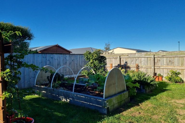 Photo of property in 16 Fantail Avenue, Carterton, 5713