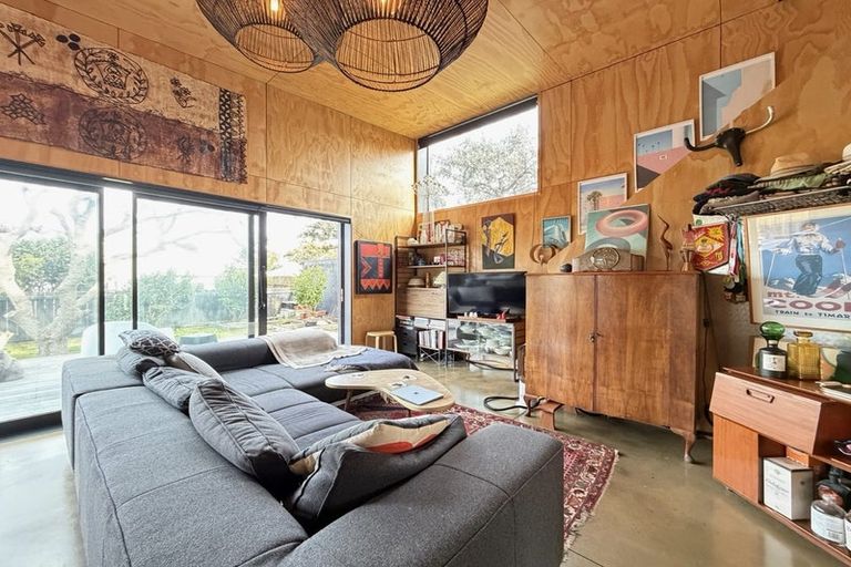 Photo of property in 50 Rex Street, Miramar, Wellington, 6022