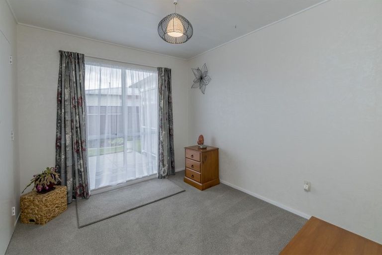 Photo of property in 3 Rimu Street, Levin, 5510