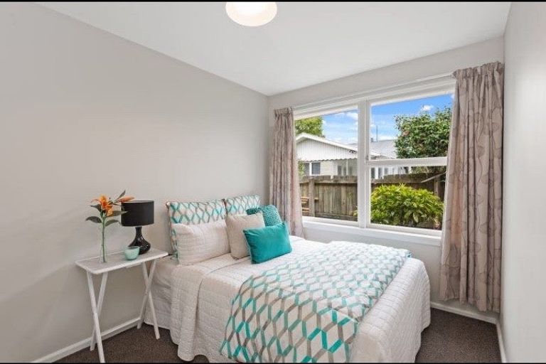 Photo of property in 2/166 Halswell Road, Hillmorton, Christchurch, 8025