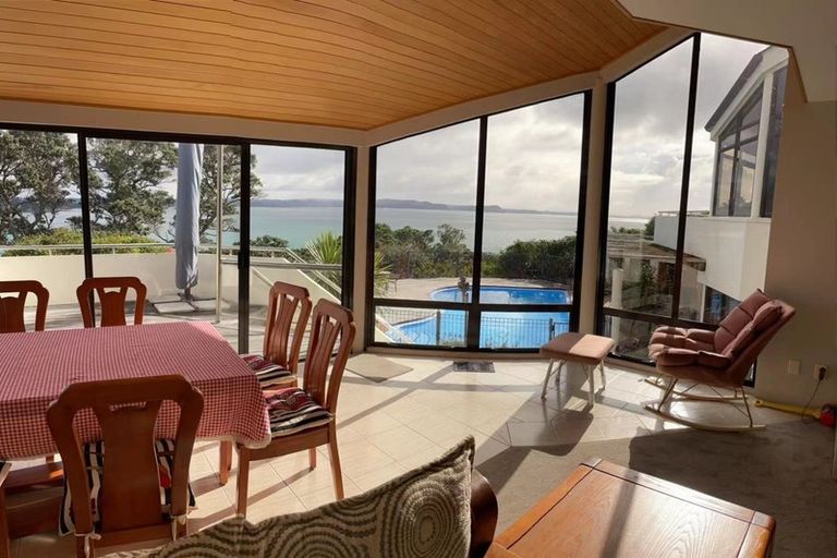 Photo of property in 74 Ardern Avenue, Stanmore Bay, Whangaparaoa, 0932