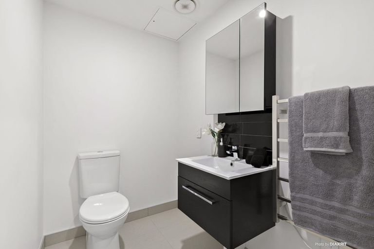Photo of property in Alpha Apartments, 703/4 Elizabeth Street, Mount Victoria, Wellington, 6011