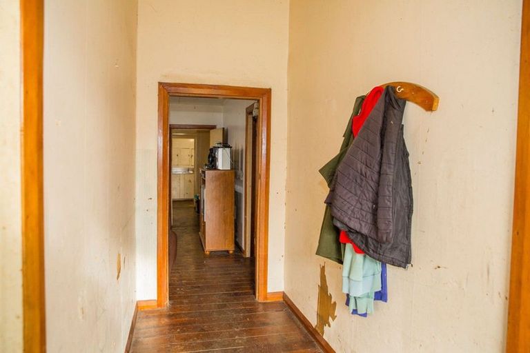 Photo of property in 38 Tennyson Street, Dannevirke, 4930