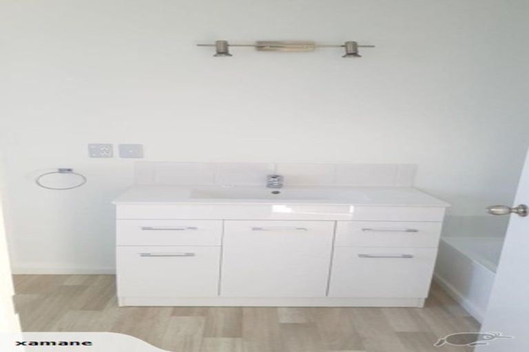 Photo of property in 4 Kowai Grove, Omokoroa, 3114