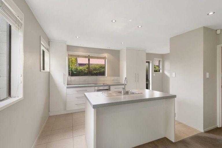 Photo of property in 1/6 Parr Place, Ilam, Christchurch, 8041