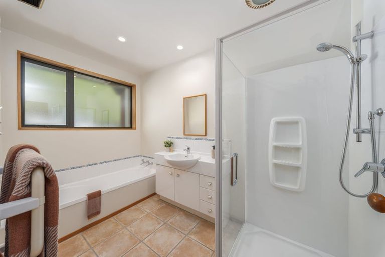 Photo of property in 2 Springvale Gardens, Harewood, Christchurch, 8051
