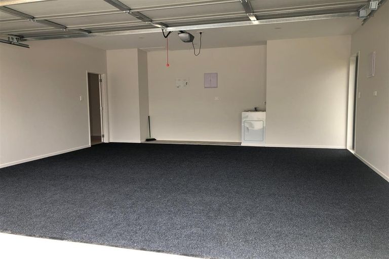 Photo of property in 5 Creswell Lane, Papakura, 2110