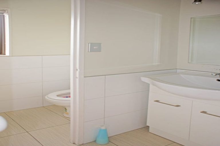 Photo of property in 25 Jay Court, Botany Downs, Auckland, 2010