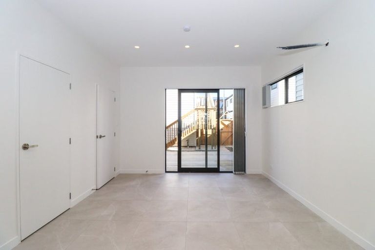 Photo of property in 10 Tukauri Place, Papakura, 2110