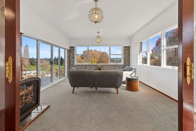 Photo of property in 90 Kawaha Point Road, Kawaha Point, Rotorua, 3010