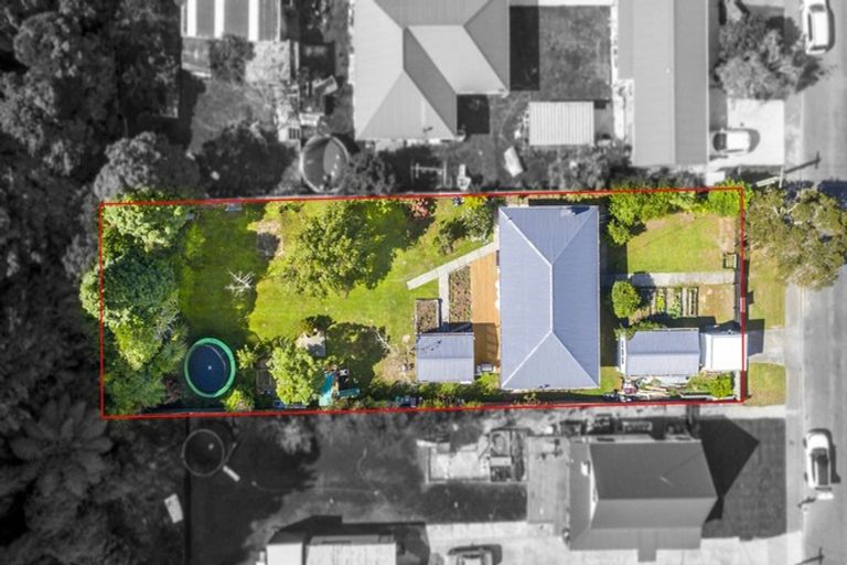 Photo of property in 43 Gillespies Road, Birchville, Upper Hutt, 5018