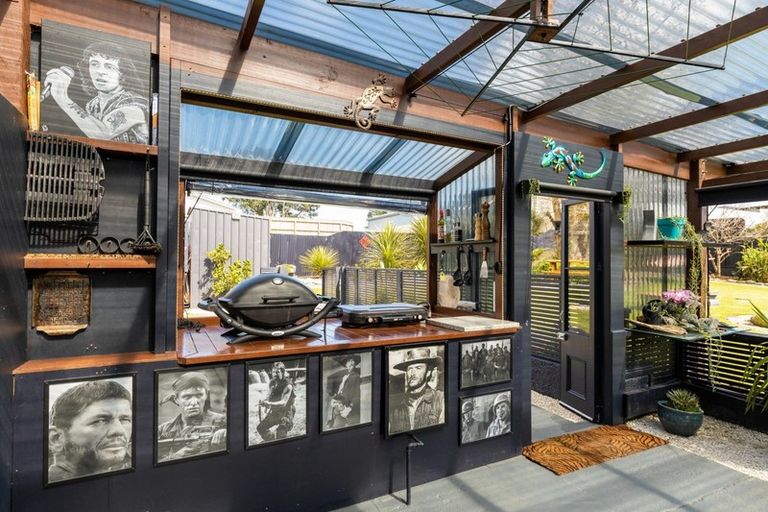 Photo of property in 101 Domett Street, Waitara, 4320