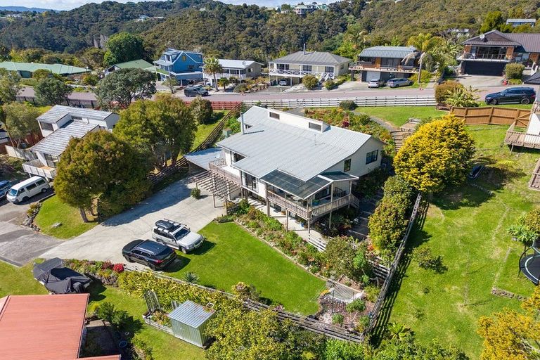 Photo of property in 5 Puketiro Place, Paihia, 0200