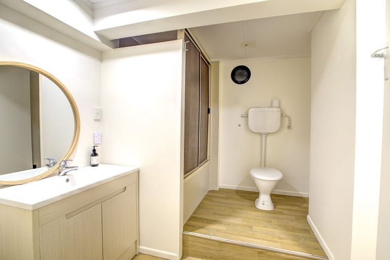 Photo of property in 16 Riverview Terrace, Fairfield, Hamilton, 3214