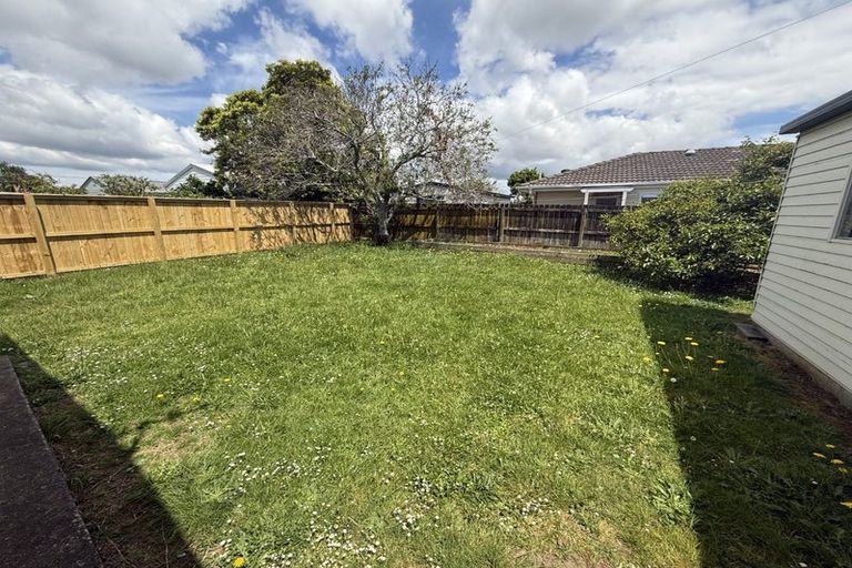 Photo of property in 20 Penion Drive, Flat Bush, Auckland, 2023