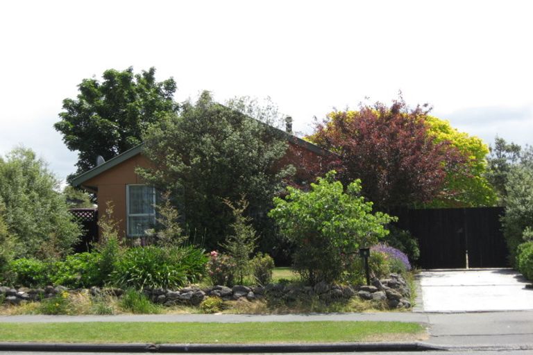 Photo of property in 6 Jura Place, Woolston, Christchurch, 8062