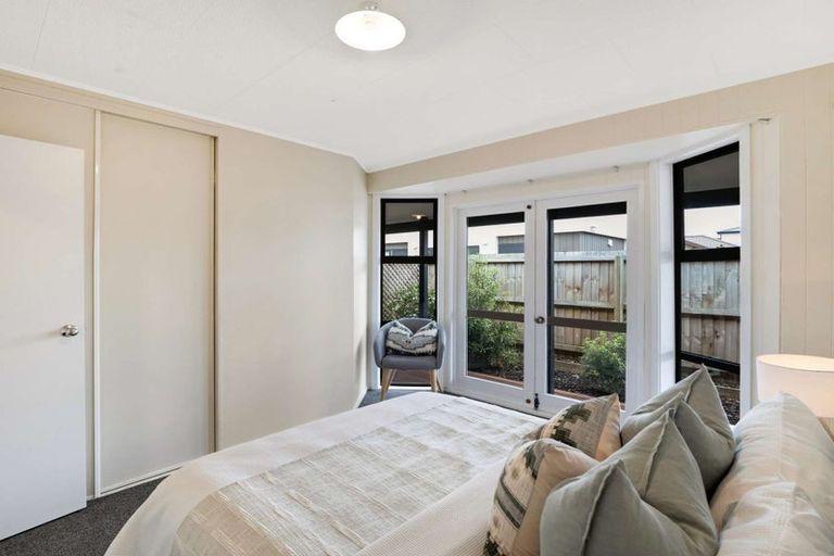 Photo of property in 2/42 Heywood Terrace, Richmond, Christchurch, 8013
