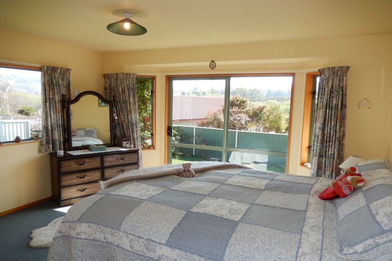 Photo of property in 1a Tweed Street, Roxburgh, 9500