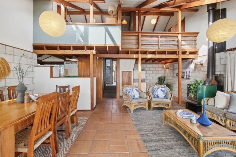 Photo of property in 135 Karewa Parade, Papamoa Beach, Papamoa, 3118