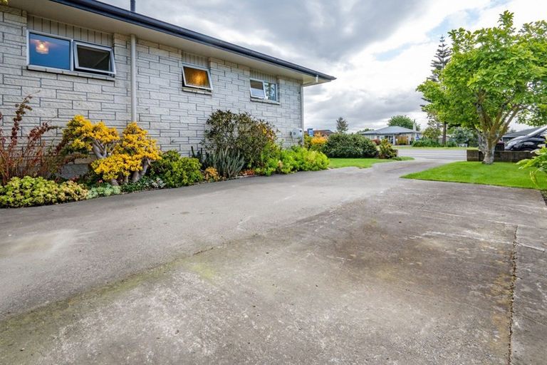 Photo of property in 1/90 Napier Road, Havelock North, 4130