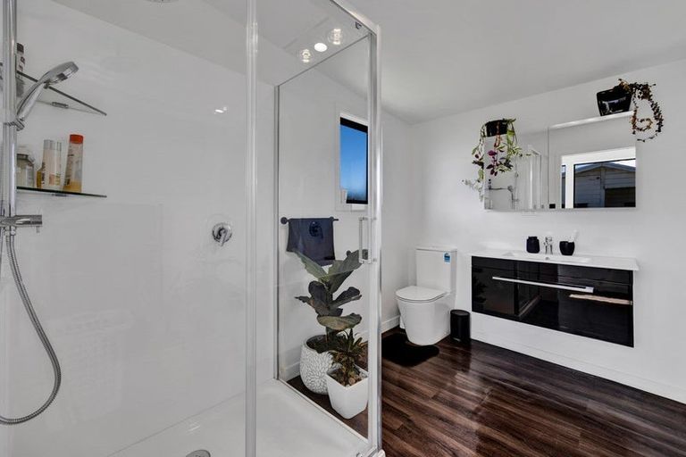 Photo of property in 48 Camberwell Road, Hawera, 4610